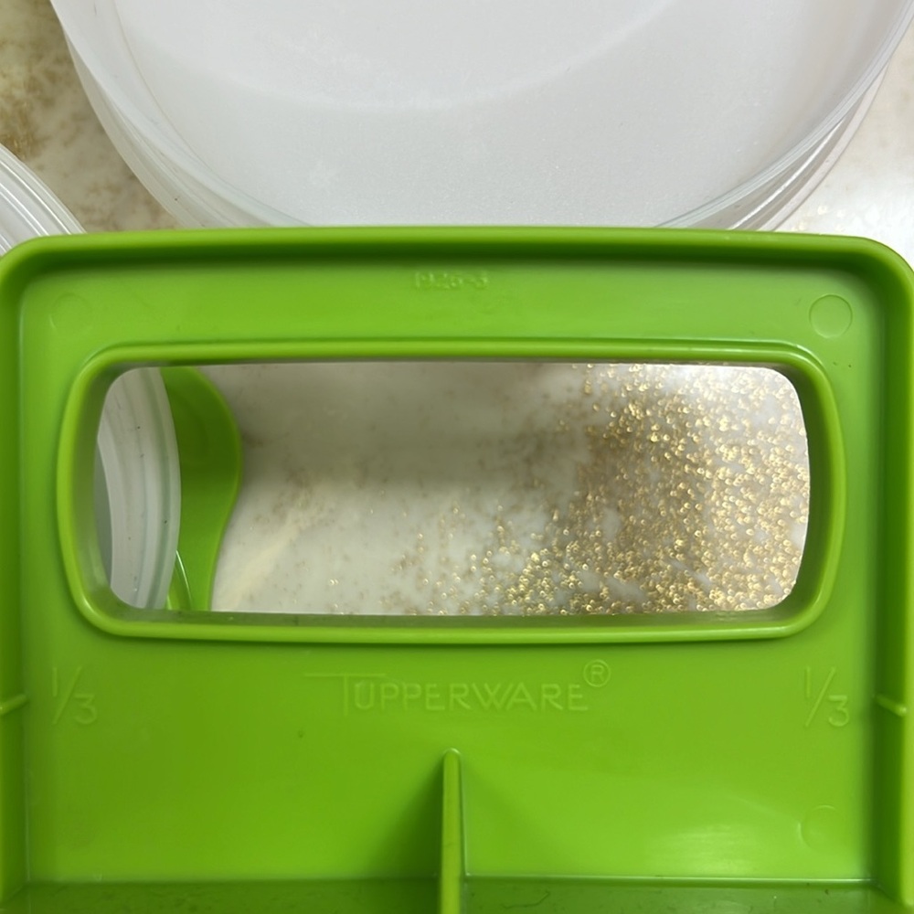 Tupperware hamburger press - Picture 6 of 8